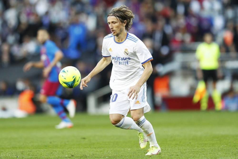 莫斯克拉手球送点，曼联获关键判罚