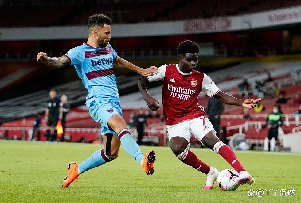 邮报：前裁判库特量刑延期，此前他曾承认制作儿童不良影像